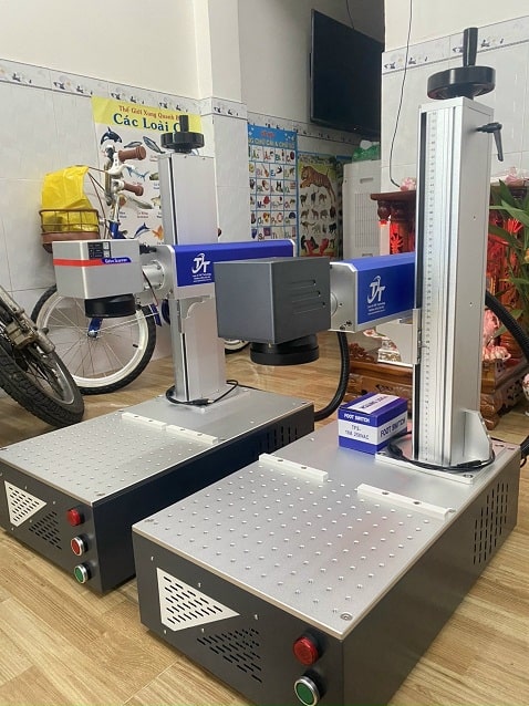 Máy khắc kim loại mini