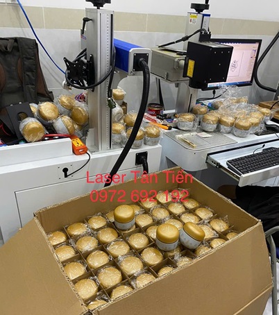 Khắc Laser Lên Vỏ Hộp Mỹ Phẩm