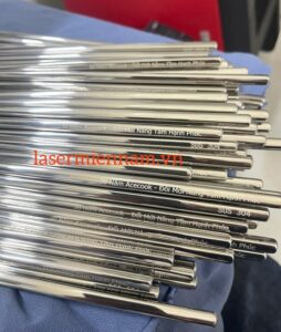 Khắc laser lên đũa inox