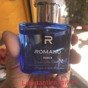 Khắc laser lên vỏ chai nước hoa